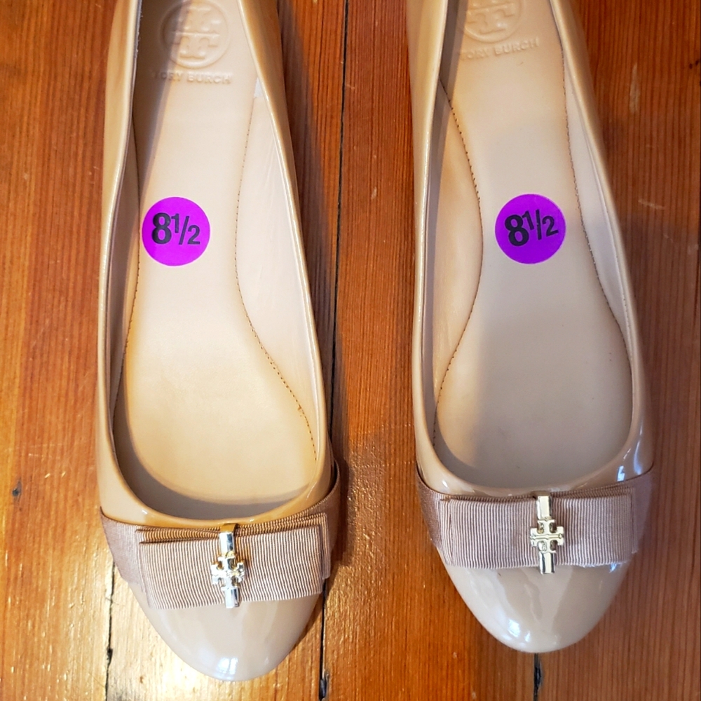 Tory Burch nude flats